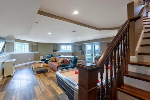 Entry Way - 6 Crescent Dr, Bow, NH 03304 photo 9 of 9