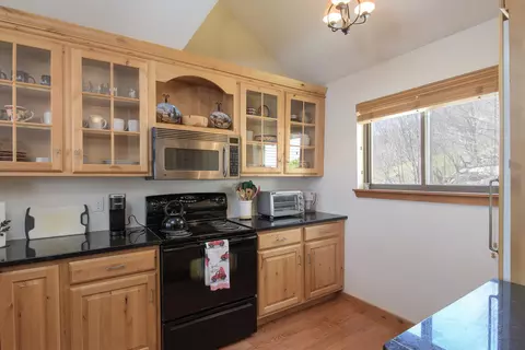 Kitchen - 266 Okemo Trailside Ext #33B, Ludlow, VT 05149 photo 3 of 4