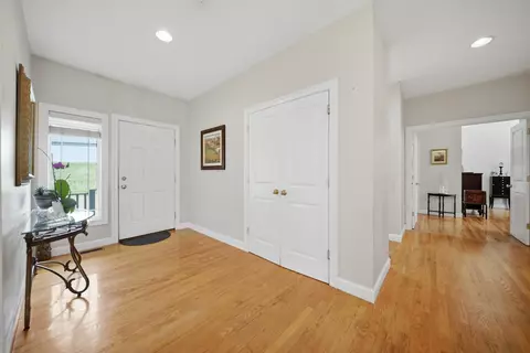 Entry Way - 4 Mountain Village Rd, Windham, NH 03087 photo 2 of 7