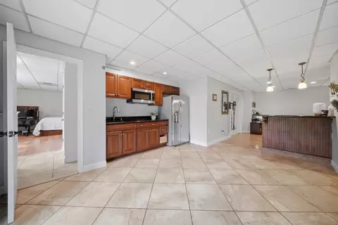 Entry Way - 4 Mountain Village Rd, Windham, NH 03087 photo 7 of 7