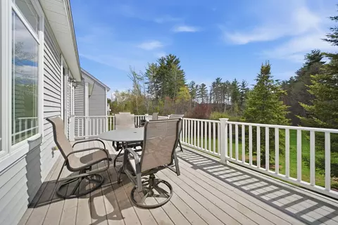 Exterior - 4 Mountain Village Rd, Windham, NH 03087 photo 2 of 4