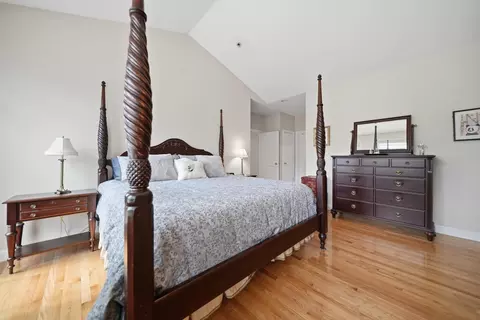 Bedroom - 4 Mountain Village Rd, Windham, NH 03087 photo 5 of 10