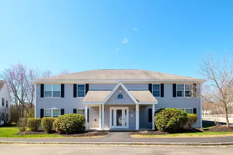 3 Tampa Dr #D, Rochester, NH 03867
