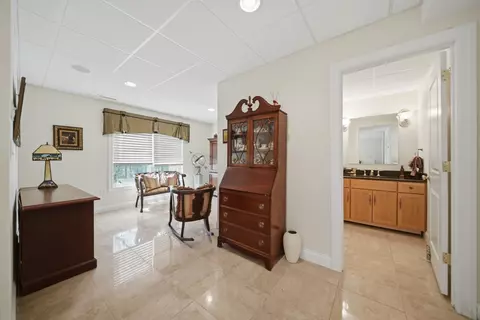 Entry Way - 31 Gordon Mountain Rd, Windham, NH 03087 photo 6 of 7