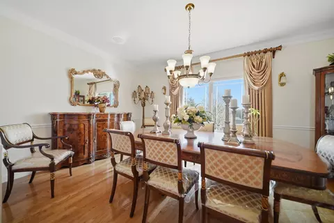Dining - 31 Gordon Mountain Rd, Windham, NH 03087 photo 2 of 4