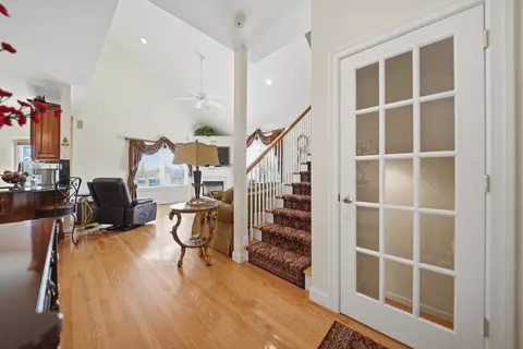 Entry Way - 31 Gordon Mountain Rd, Windham, NH 03087 photo 1 of 7