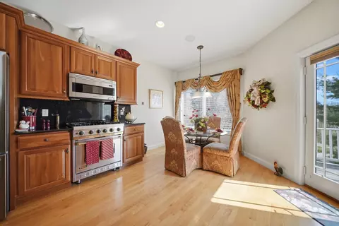 Kitchen - 31 Gordon Mountain Rd, Windham, NH 03087 photo 2 of 5