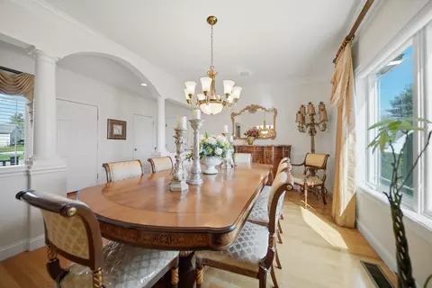 Dining - 31 Gordon Mountain Rd, Windham, NH 03087 photo 3 of 4