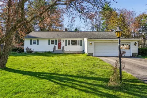 71 River Rd, Allenstown, NH 03275