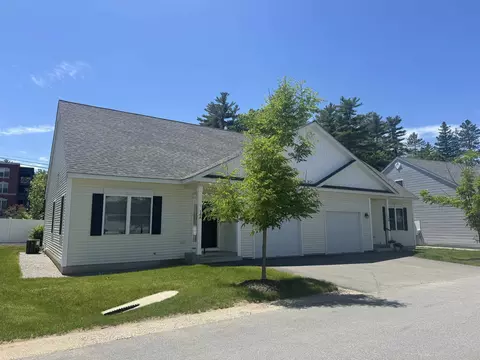 14 Angel Point Cir # A, Goffstown, NH 03045
