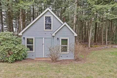 Exterior - 182 Barrett Ln, Williston, VT 05495 photo 5 of 9