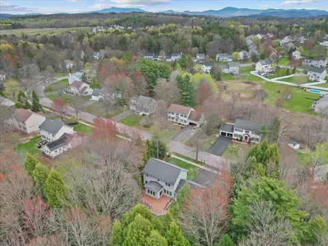 View/Area - 182 Barrett Ln, Williston, VT 05495 photo 6 of 9