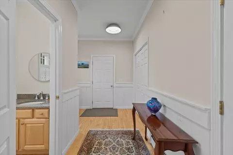 Entry Way - 182 Barrett Ln, Williston, VT 05495 photo 2 of 5