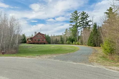 72 Black Bear Rd, Carroll, NH 03598