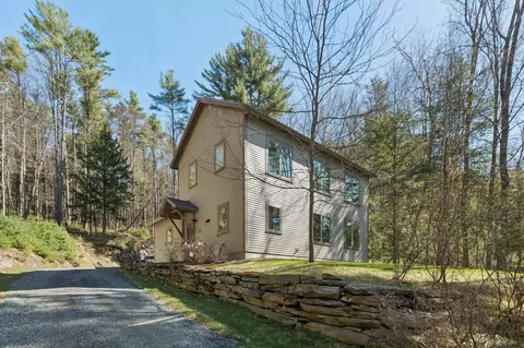 207 Hartness Way, Hartford, VT 05059