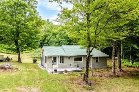 258 Highland Springs Rd, Montgomery, VT 05471