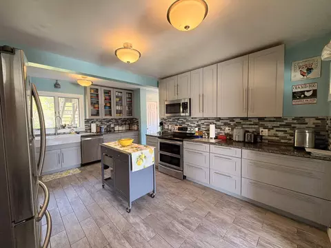 62 Parker St, Winchester, NH 03470