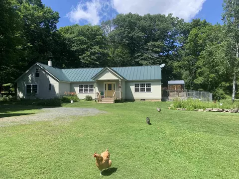 27 Bear Pond Rd, Canaan, NH 03741