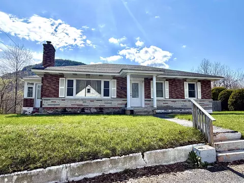 471 Madison Ave, Berlin, NH 03570