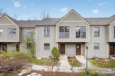 1465 Hooksett Rd #360, Hooksett, NH 03106