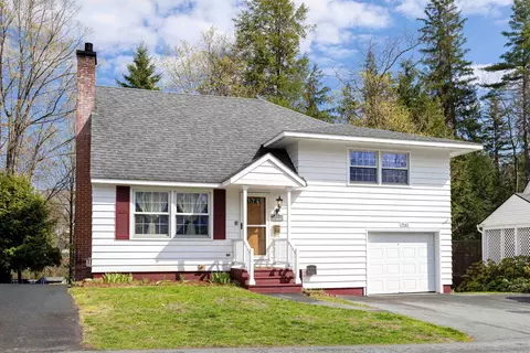 117 Underclyffe Rd, Saint Johnsbury, VT 05819