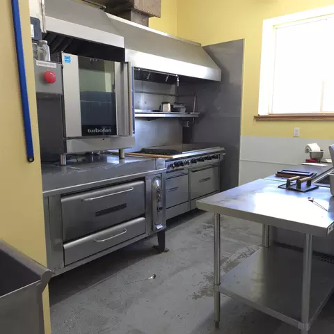 Kitchen - 206 Main St, Berlin, NH 03570 photo 13 of 19