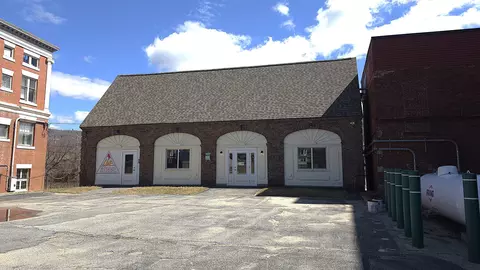 Exterior - 206 Main St, Berlin, NH 03570 photo 5 of 7