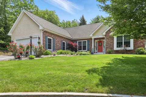 55 River Birch Cir, Manchester, NH 03102
