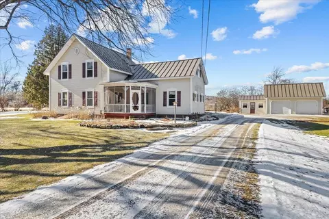 1860 Fairfax Rd, St. Albans Town, VT 05478