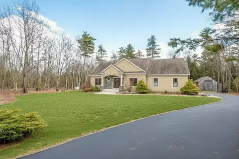 47 Oxbow Ln, Conway, NH 03818