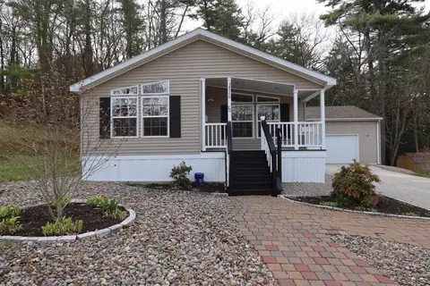 20 Kirkwood Rd, Hooksett, NH 03106