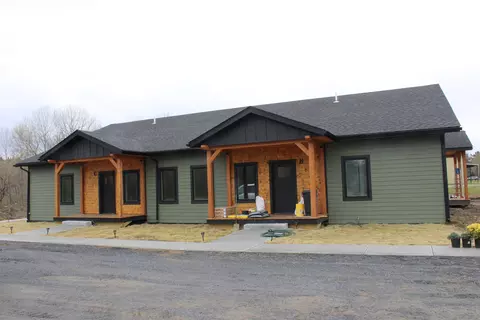 481 Gilman Rd, Lyndon Center, VT 05850