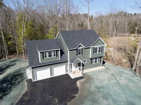 5 Blaisdell Ct, Raymond, NH 03077