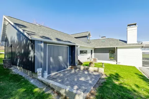 Exterior - 431 Mcgregor Pt, Alburgh, VT 05440 photo 6 of 13