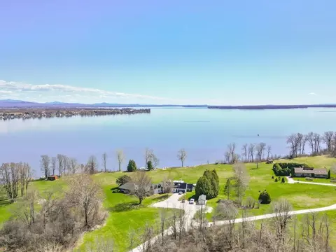 View/Area - 431 Mcgregor Pt, Alburgh, VT 05440 photo 4 of 4