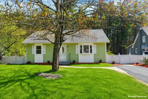 26 Packard Dr, Merrimack, NH 03054
