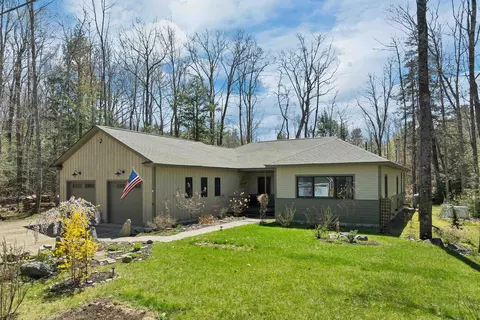 4 Colton Ln, Center Harbor, NH 03226