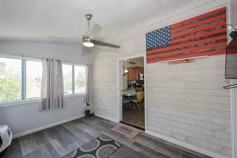 Exterior - 222 Hampstead Rd, Derry, NH 03038 photo 3 of 10
