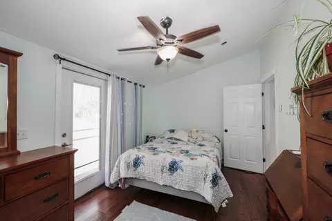 Bedroom - 222 Hampstead Rd, Derry, NH 03038 photo 1 of 3