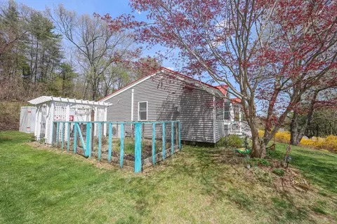 Exterior - 222 Hampstead Rd, Derry, NH 03038 photo 10 of 10