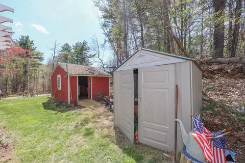 Exterior - 222 Hampstead Rd, Derry, NH 03038 photo 5 of 10