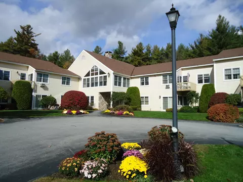 332 Parkside Rd #2, New London, NH 03257
