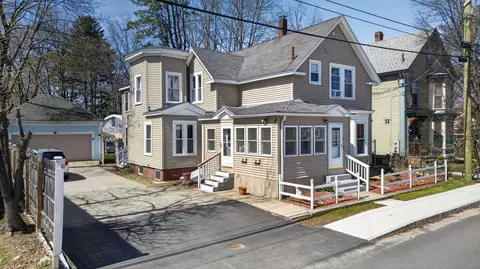 17 Academy St, Rochester, NH 03867