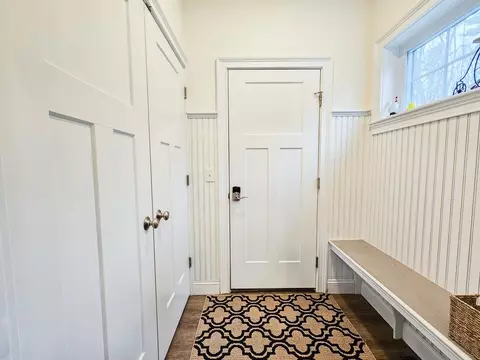 Entry Way - 55 Windsor Rd, Epsom, NH 03234 photo 1 of 5