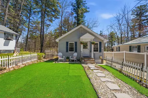 4 First St, Windham, NH 03087