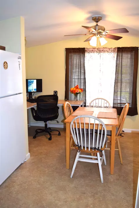 24 Okane Ave, Bethlehem, NH 03574 photo 9