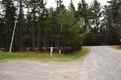 24 Okane Ave, Bethlehem, NH 03574 photo 3