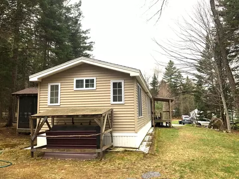 24 Okane Ave, Bethlehem, NH 03574 photo 2