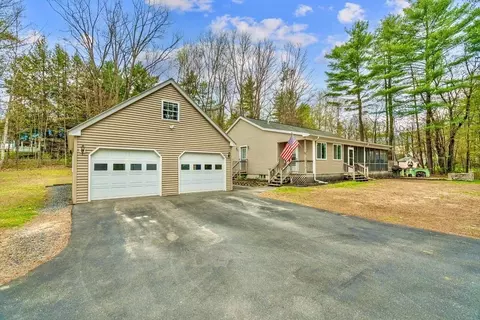 6 Forsyth Pl, Claremont, NH 03743