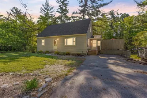 736 Columbus Ave, Rochester, NH 03867